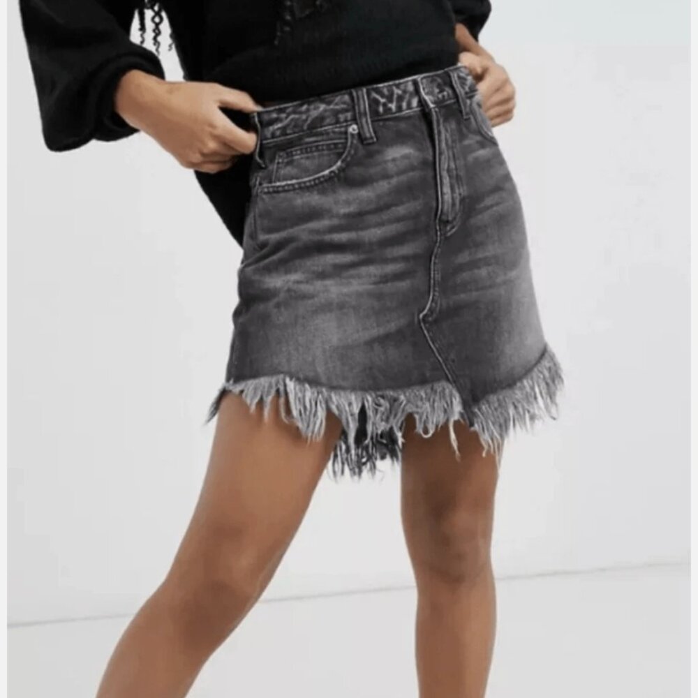 NEW Free People We The Free Bailey Maverick Blk Fringe Hem Denim Skirt, Size 24